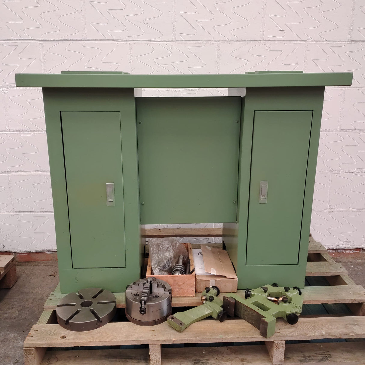WMT300 Lathe with Stand - Imperial (used)